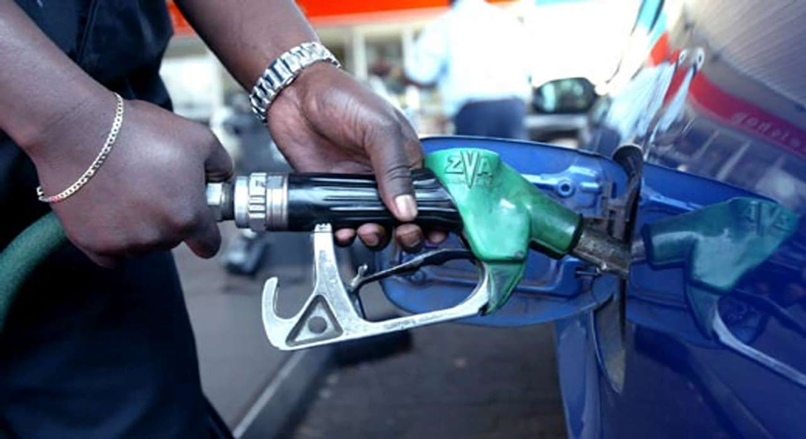 Petrol price jumps to N350/ltr as queues return image