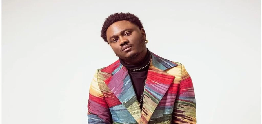 I became suicidal after my friends framed me – Singer Moelogo image